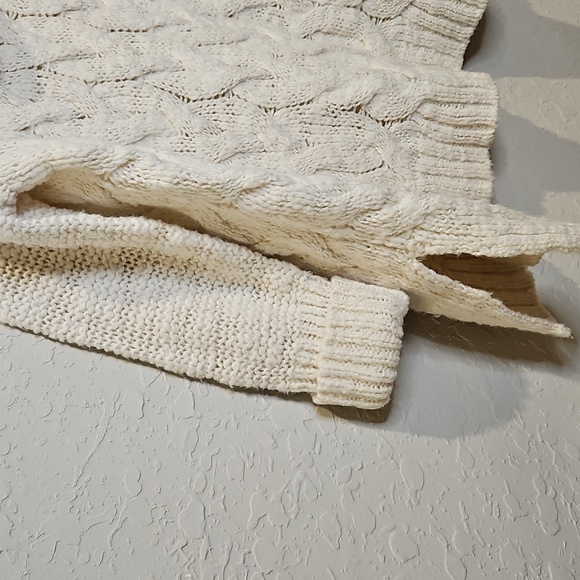 Free People Ivory Sweater NWT, Size XS - Picture 5 of 15